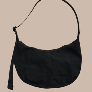 brand new baggu crescent bag with tags still on